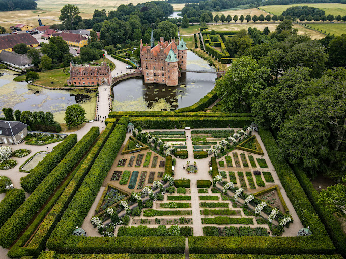 Egeskov_2.jpg